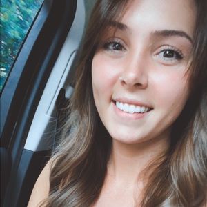 Meet your Posher, Casey